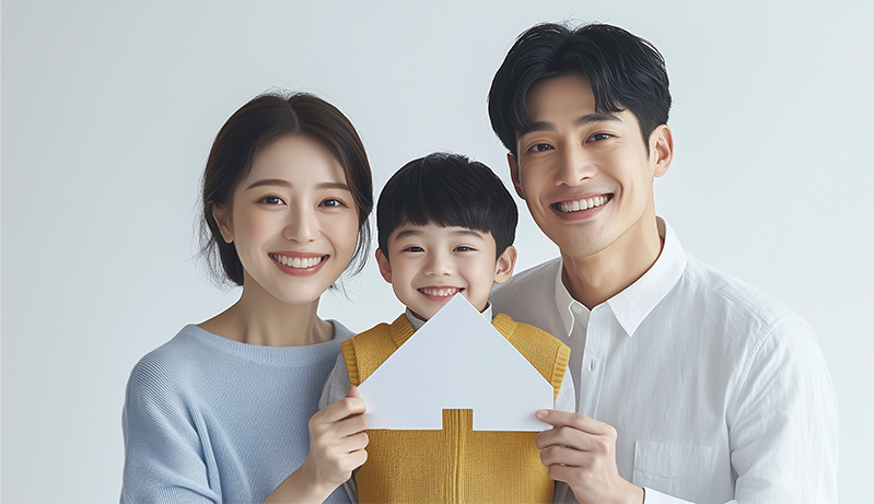 서초구가족센터는 2021년 8월 1일부터 사회복지법인 온누리복지재단이 서초구로부터 위탁받아 운영하고 있습니다.<br>
저희 센터는 ‘서초구 모든 가족의 행복, 우리가 함께’라는 마음으로 다양한 가족의 든든한 벗이자 행복한 일상의 동반자가 되기 위해 힘쓰고 있습니다.
<br><br>
가정이 건강해야 지역이 건강해지고, 가족이 행복해야 서초가 더욱 빛난다는 믿음으로, 모두가 함께 웃을 수 있는 따뜻한 공동체를 만들어 가겠습니다.<br><br>

앞으로도 투명하고 책임감 있는 운영을 통해 신뢰받는 기관, 그리고 지역과 함께 성장하는 기관이 될 수 있도록 최선을 다하겠습니다. 지역 주민 여러분의 지속적인 관심과 참여를 부탁드립니다.<br><br>

서초구가족센터를 아껴주시고 함께해주시는 모든 분들의 건강과 행복을 기원합니다.